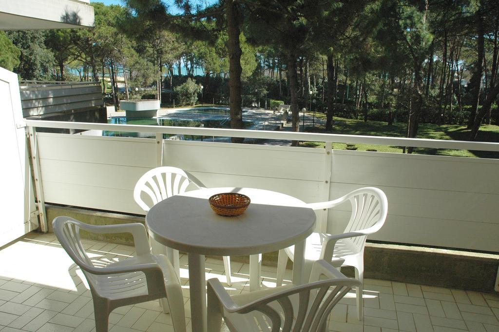 Appartamenti Meridiana Lignano Sabbiadoro Bagian luar foto