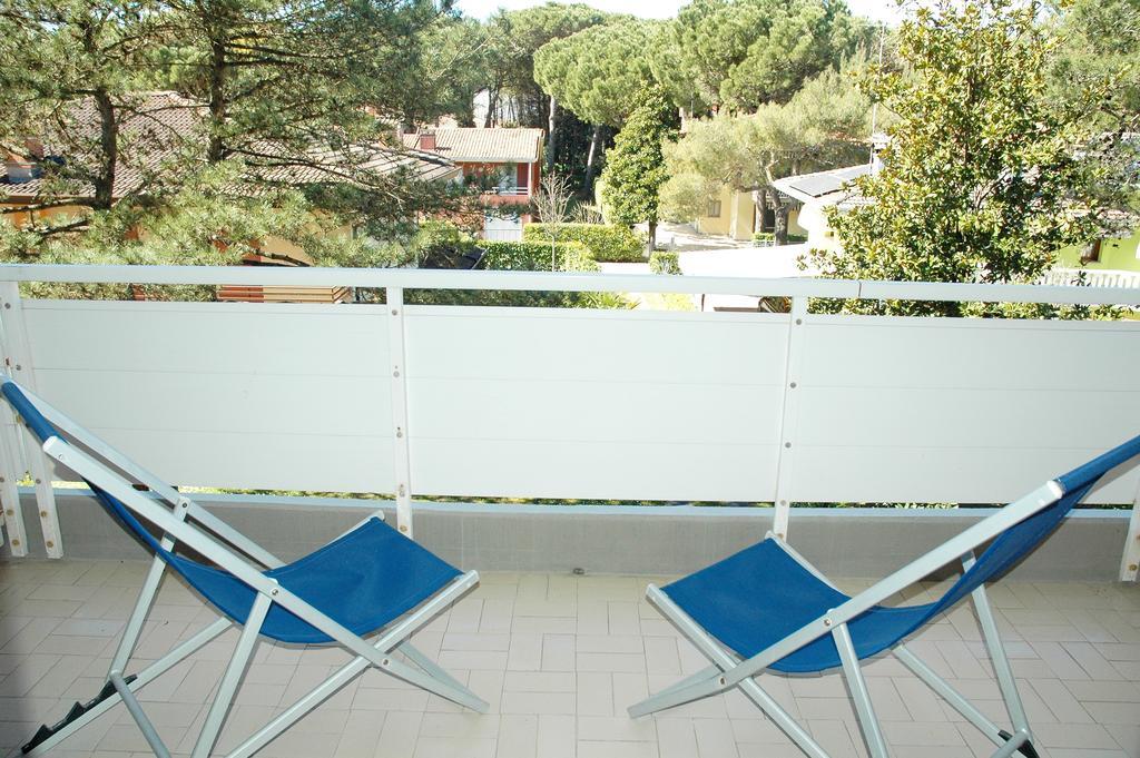 Appartamenti Meridiana Lignano Sabbiadoro Bagian luar foto